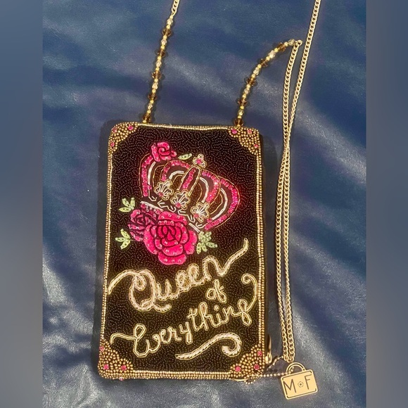 Mary Frances Queen of Everything Beaded Crossbody Cell Phone Bag Clutch Evening - Picture 2 of 16